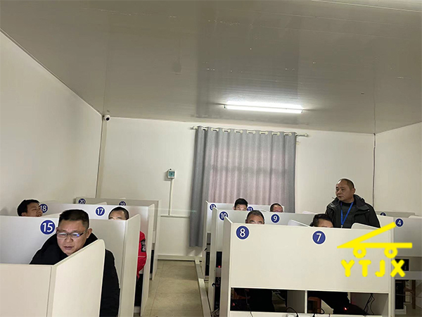 驾校一览